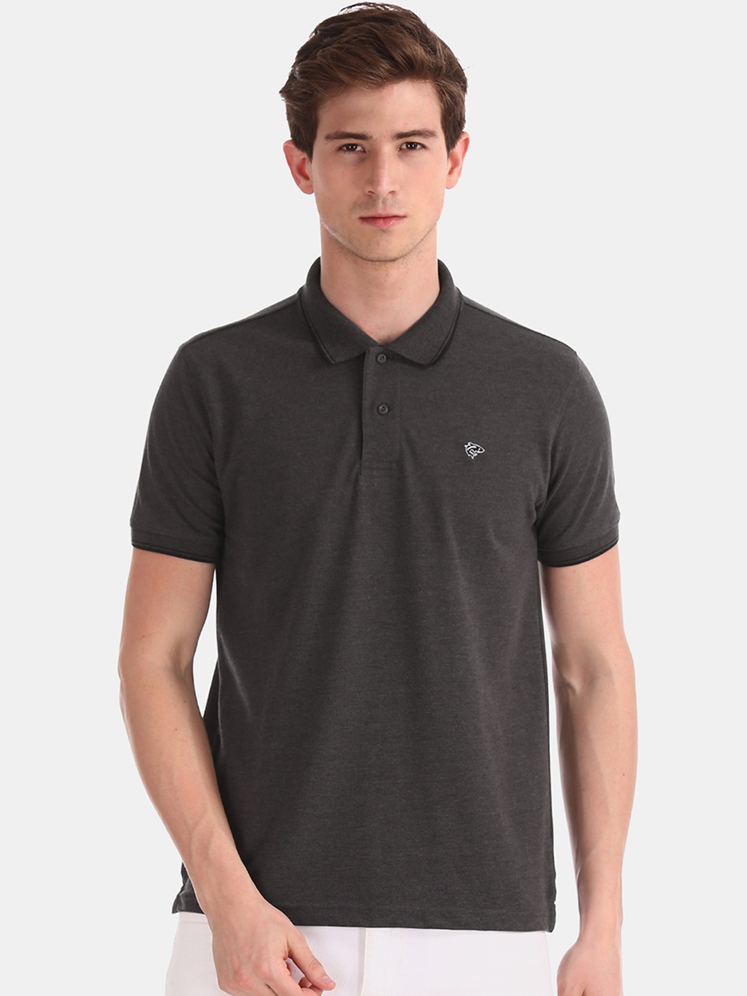 

Ruggers Men Grey Solid Polo Collar T-shirt
