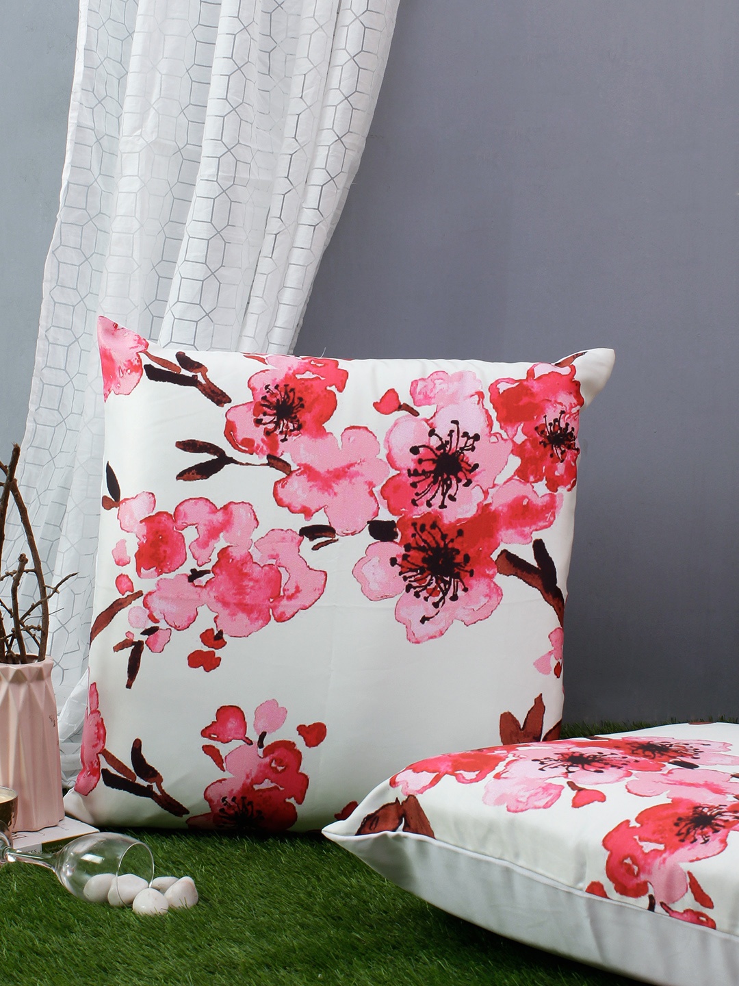 

Soumya Set of 2 Pink & White Satin Square Cushion Covers