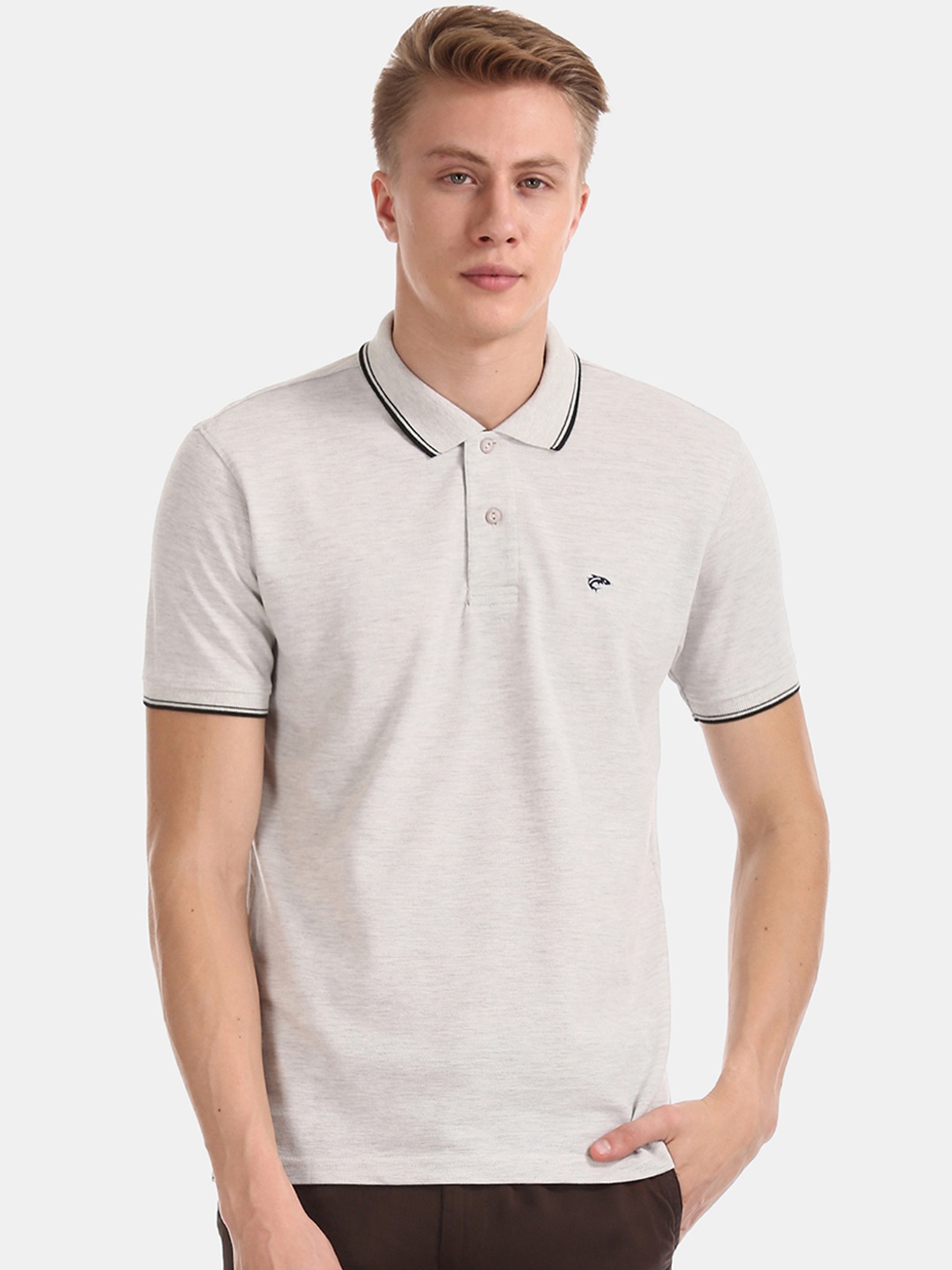 

Ruggers Men Grey Solid Polo Collar T-shirt