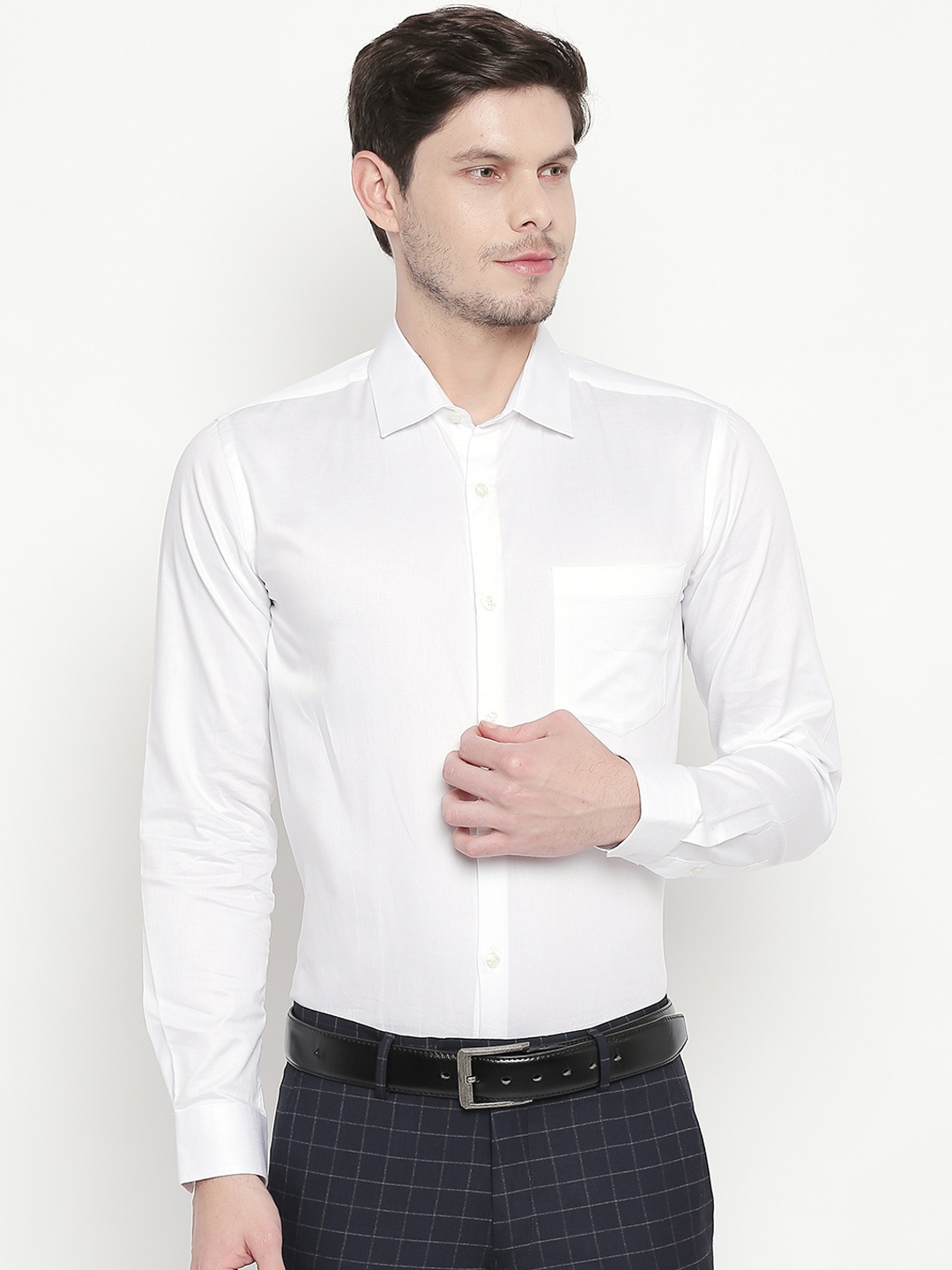 

RICHARD PARKER by Pantaloons Men White Slim Fit Self Design Formal Shirt
