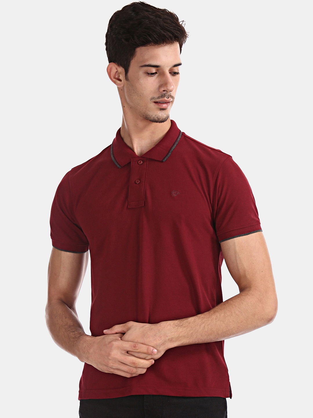 

Ruggers Men Maroon Solid Polo Collar T-shirt