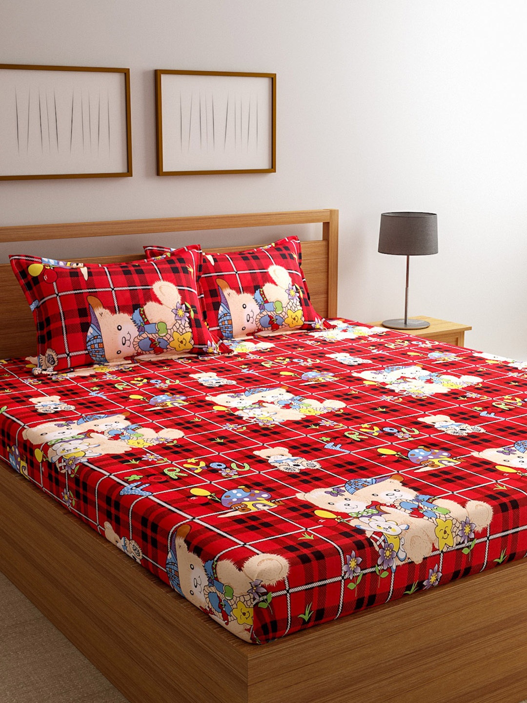 ROMEE Red Graphic 144 TC Microfiber 1 Queen Bedsheet with 2 Pillow Covers