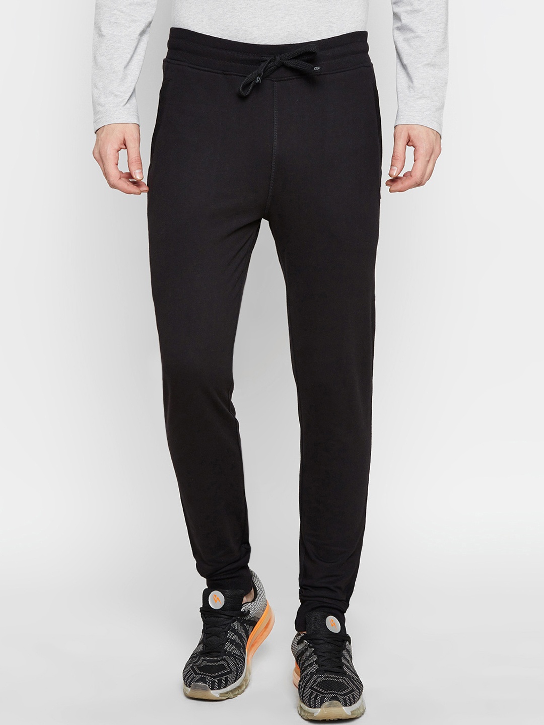 

BODYACTIVE Men Black Solid Regular-Fit Trackpants