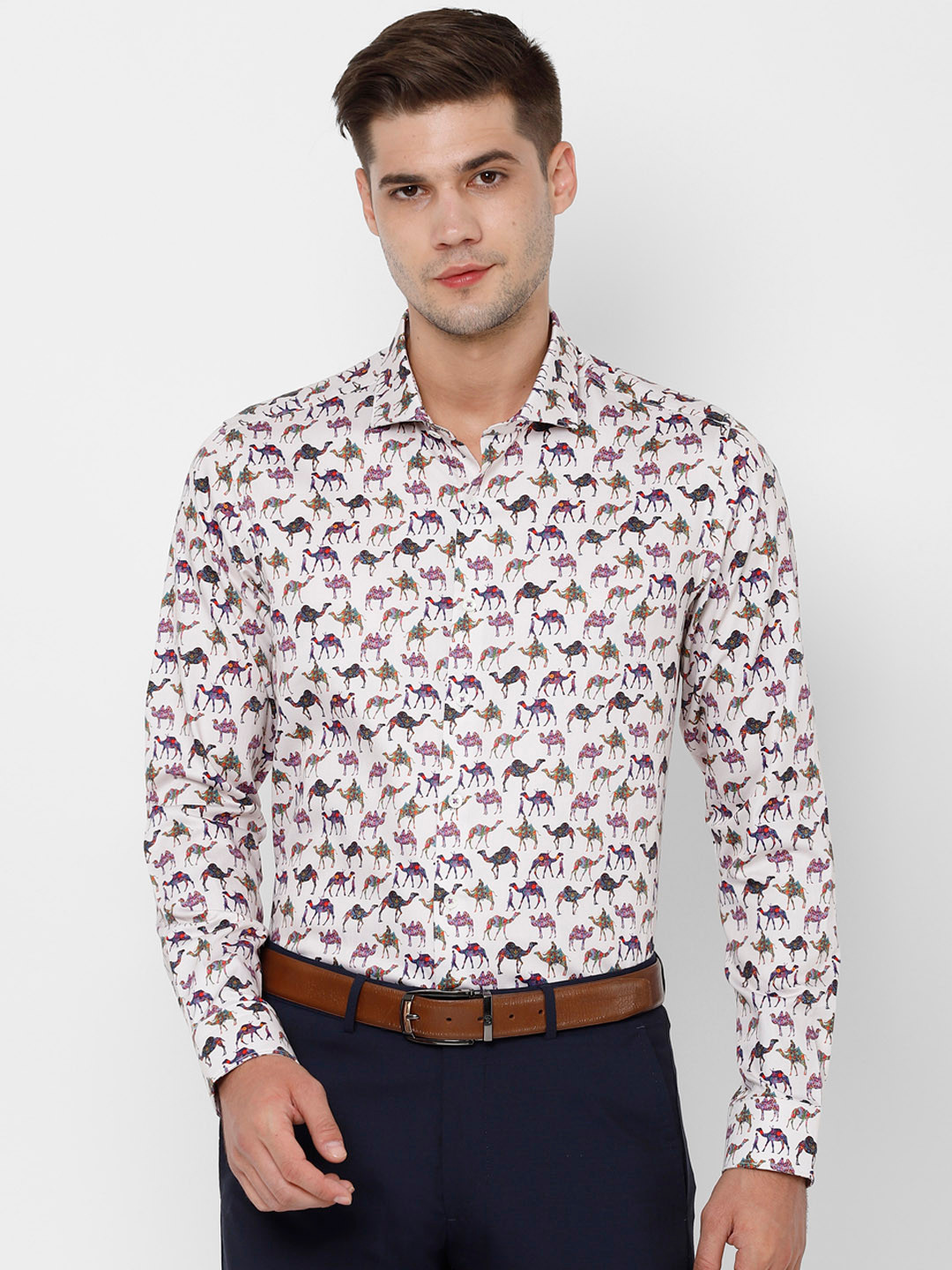 

SIMON CARTER LONDON Men White Regular Fit Printed Semiformal Shirt