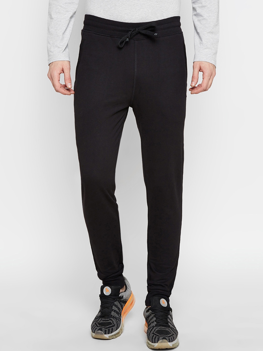 

BODYACTIVE Men Black Solid Regular-Fit Trackpants