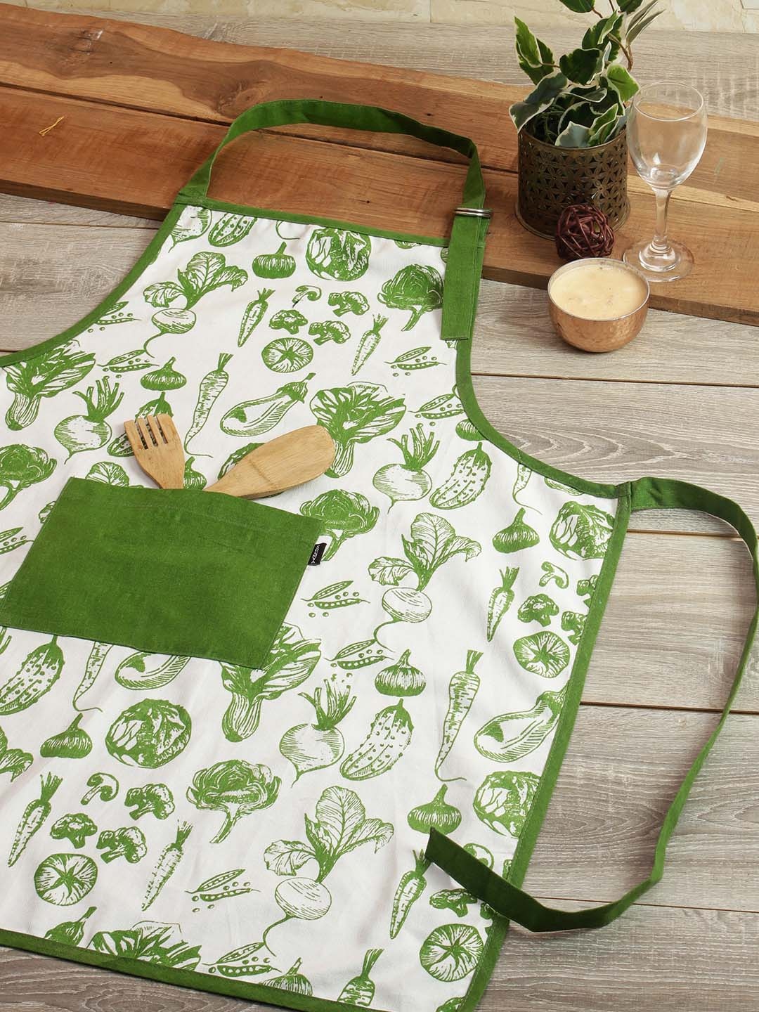 

Soumya Unisex Green & White Printed 200TC Cotton Apron