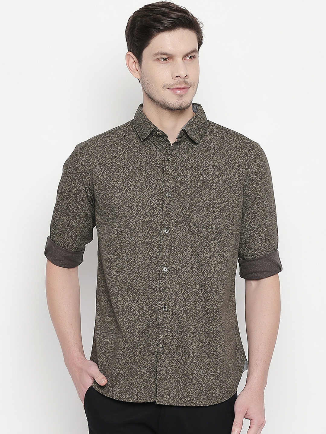 

BYFORD by Pantaloons Men Olive Green Slim Fit Printed Casual Shirt