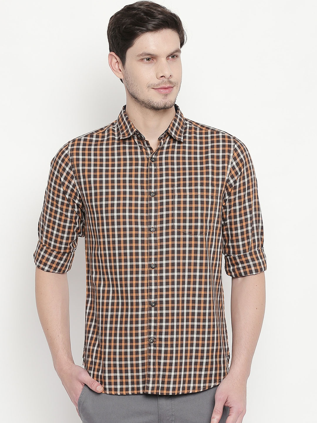 

BYFORD by Pantaloons Men Brown & White Slim Fit Checked Casual Shirt