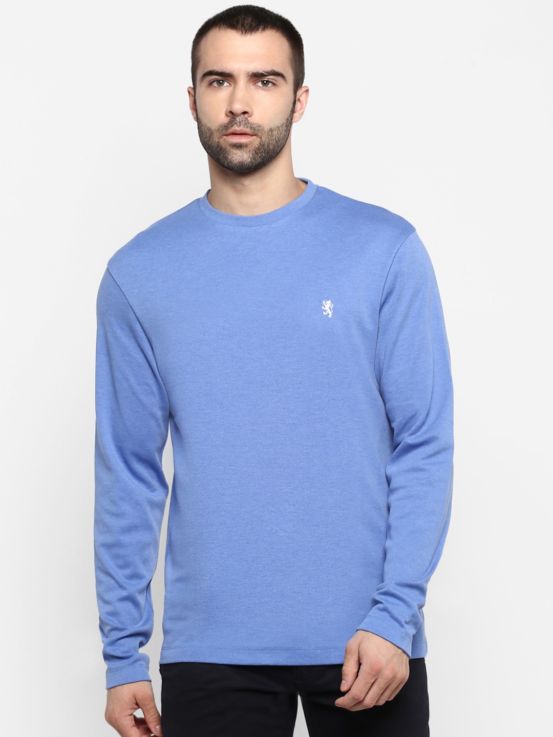 

Red Tape Men Blue Solid Round Neck T-shirt