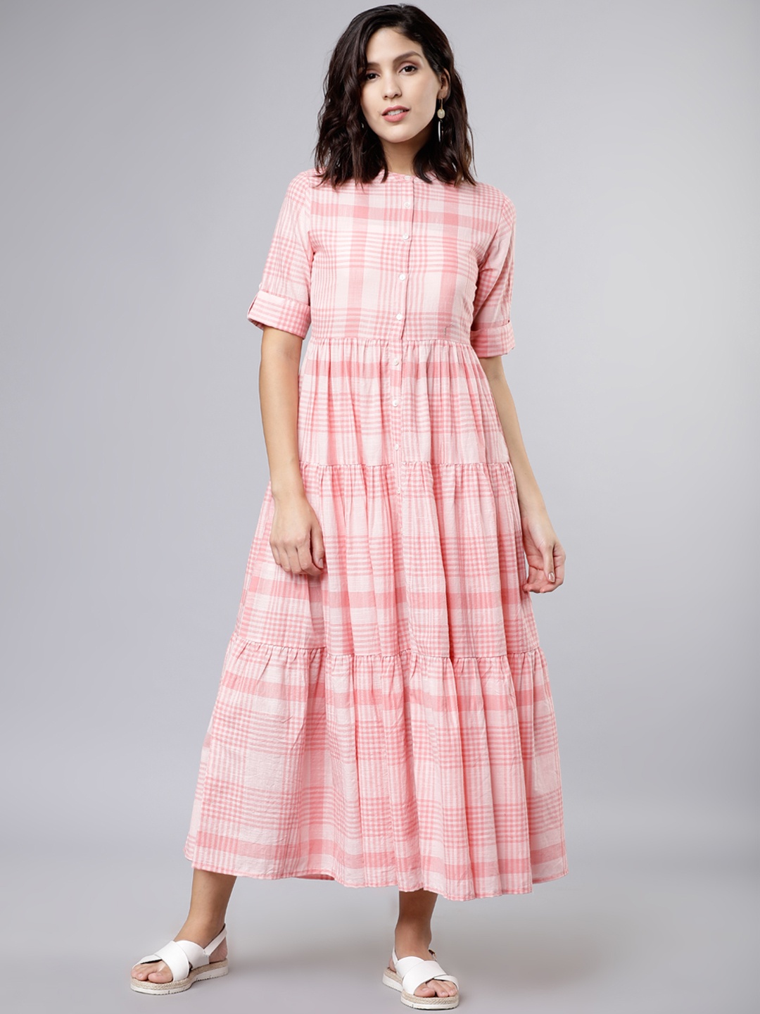 

Vishudh Women Pink Checked Tiered Fit and Flare Dress