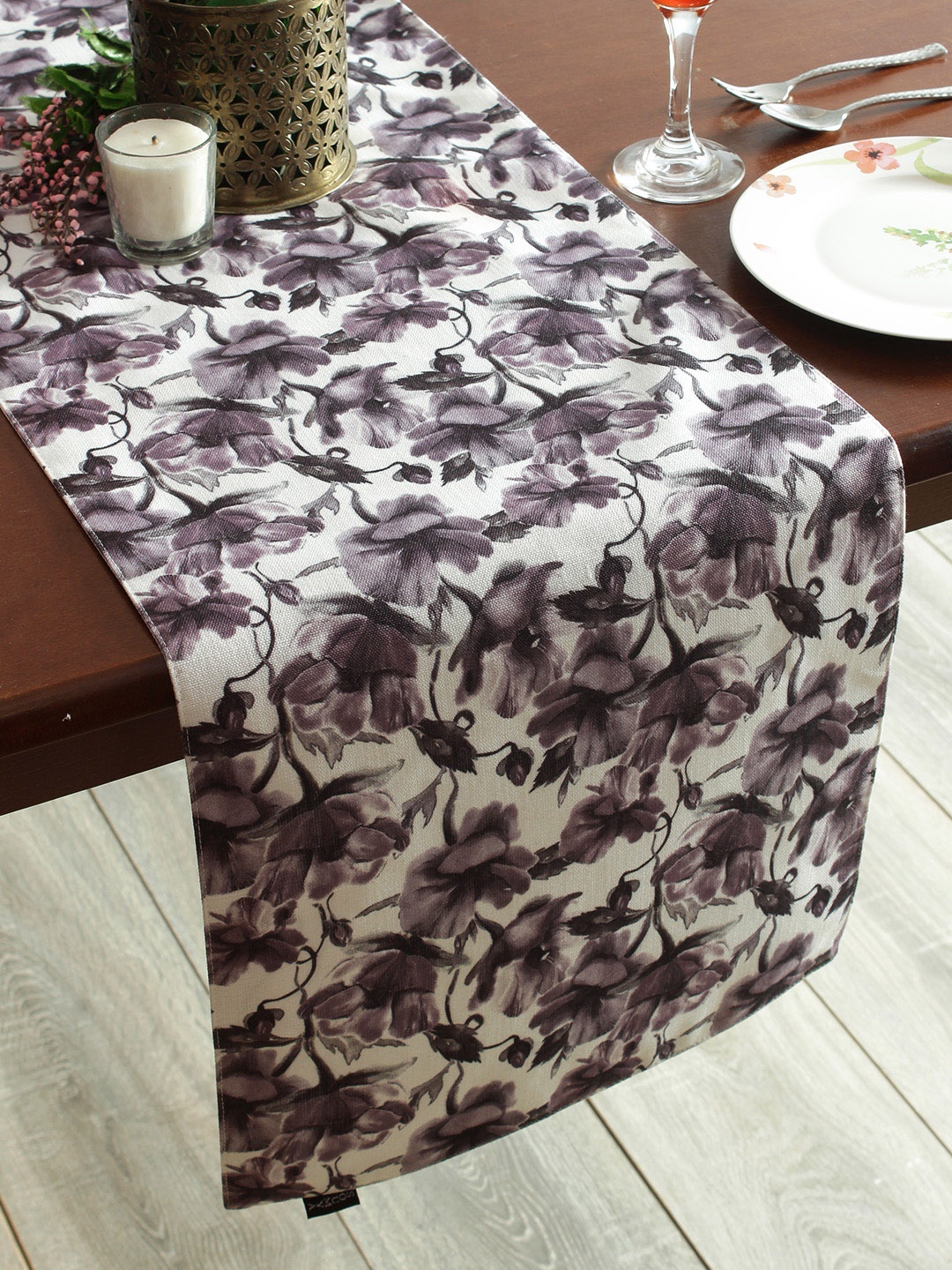 

Soumya Grey & White Printed 200TC 6-Seater Table Runner