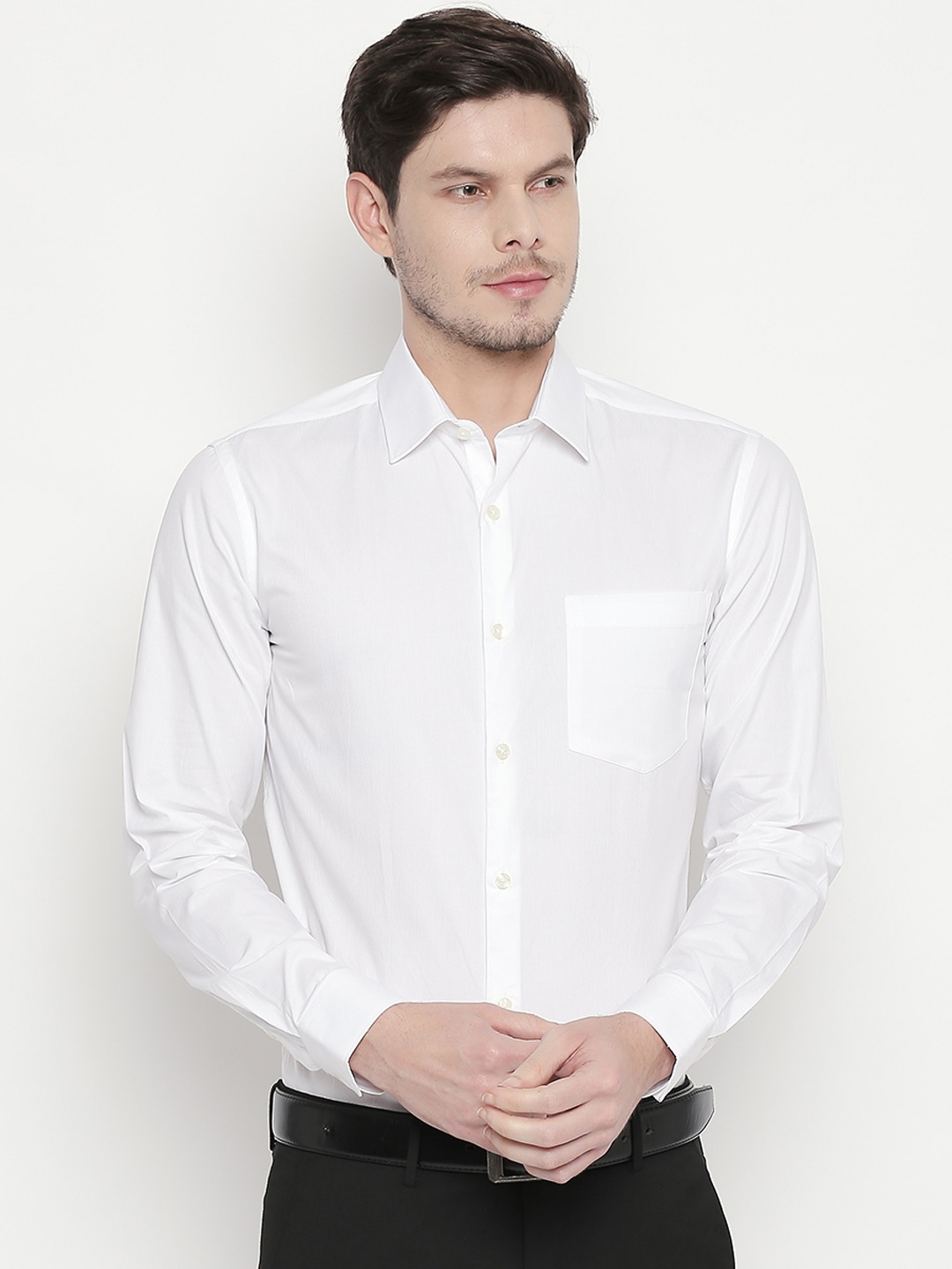 

RICHARD PARKER by Pantaloons Men White Slim Fit Solid Formal Shirt