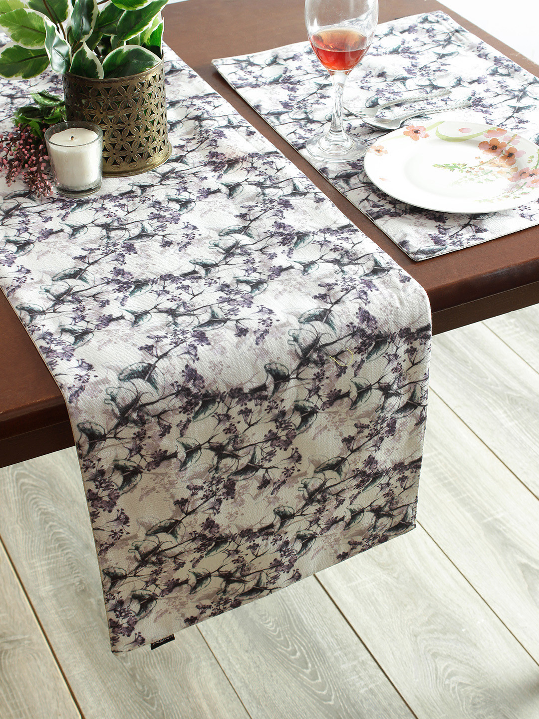 

Soumya Setof 7 Grey Printed 6 Seater Table Placemats With Runner
