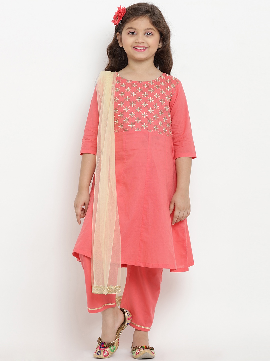 

Bitiya by Bhama Girls Peach-Coloured Embroidered Kurta with Trousers & Dupatta