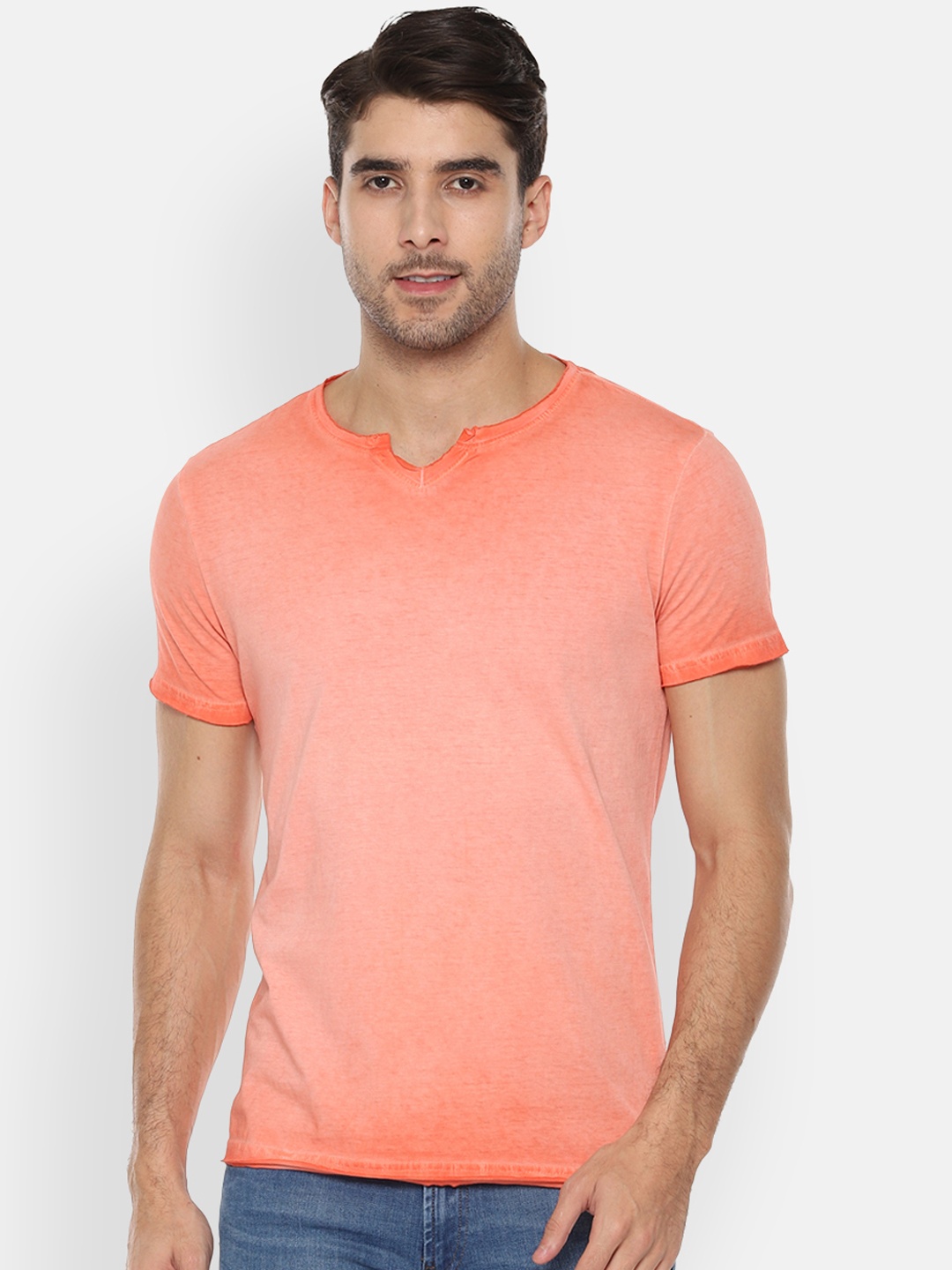 

People Men Peach-Coloured Dyed Round Neck Pure Cotton T-shirt