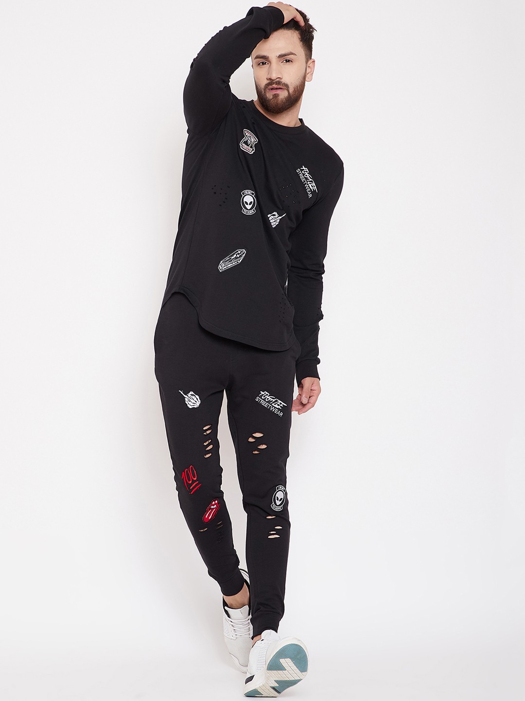 

FUGAZEE Men Black Printed Tracksuit
