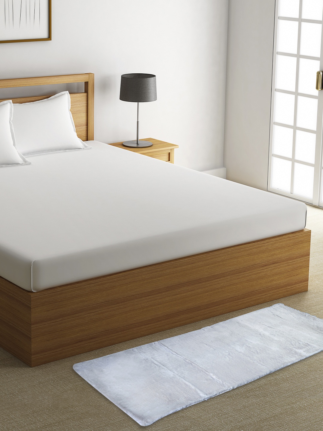 

Cortina White Solid Polyester Anti-Skid Carpet