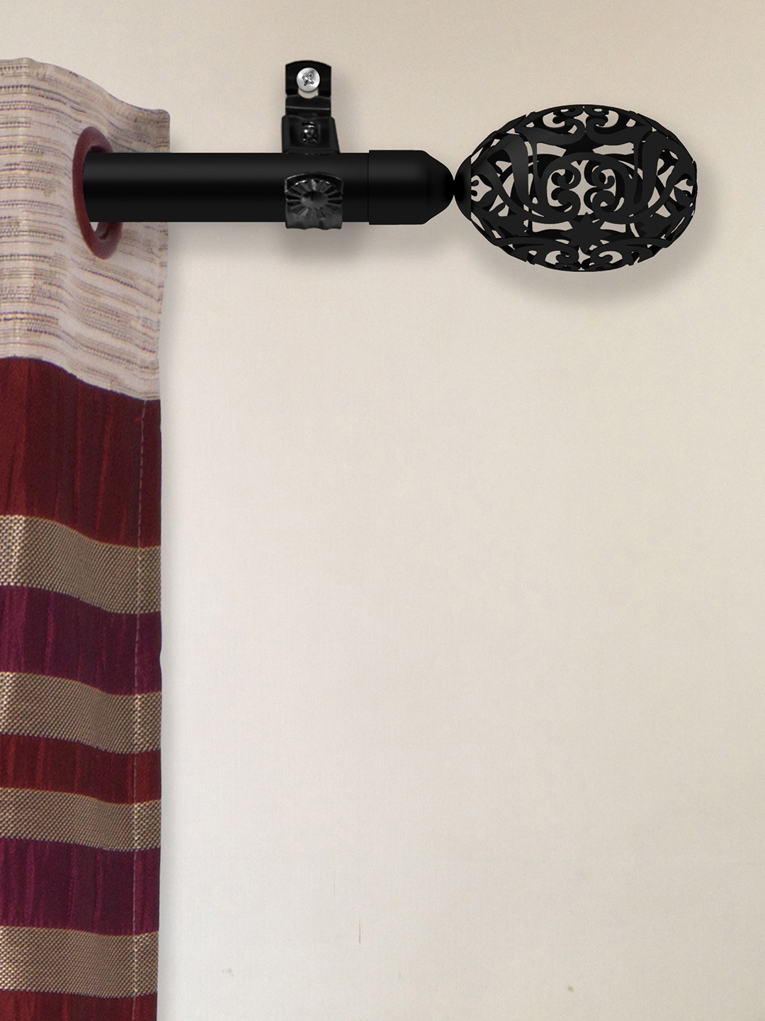 

Story@home Black Extendable Curtain Rod With Brackets & Finials