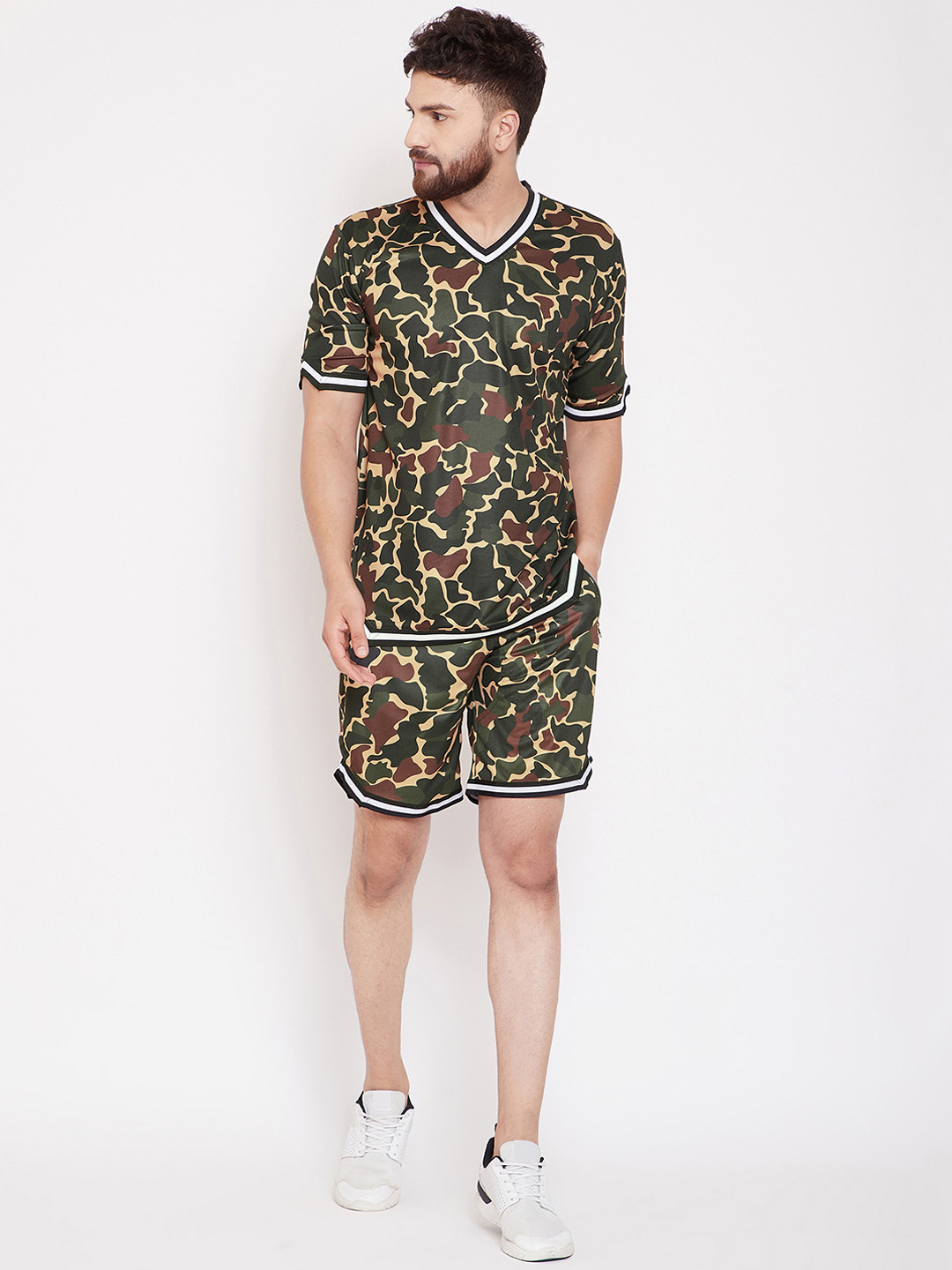 

FUGAZEE Men Multicolour Printed Tracksuits, Multi