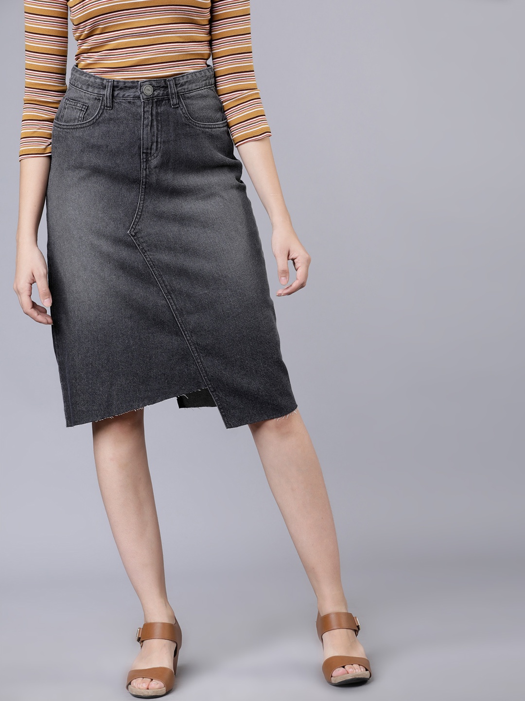 

Tokyo Talkies Women Grey Solid A-line Denim Skirt