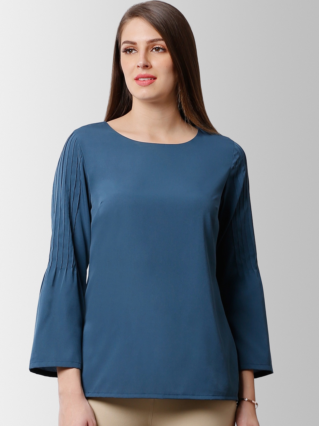 

FableStreet Women Blue Solid Top