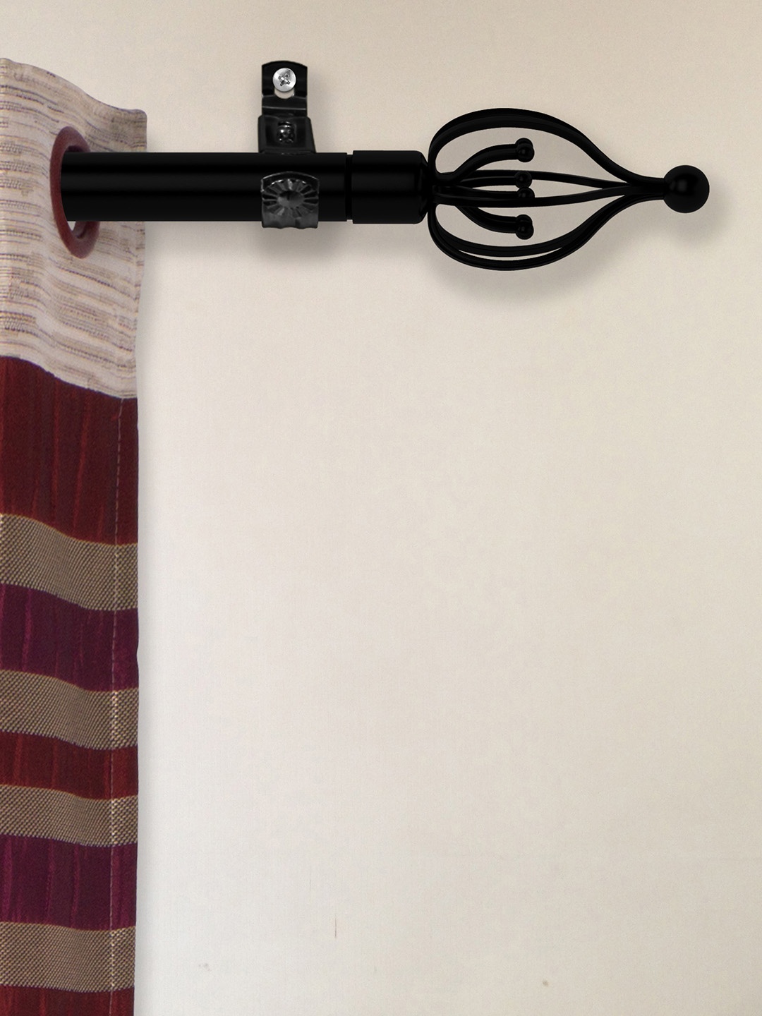 

Story@home Black Extendable Curtain Rod With Brackets & Finials