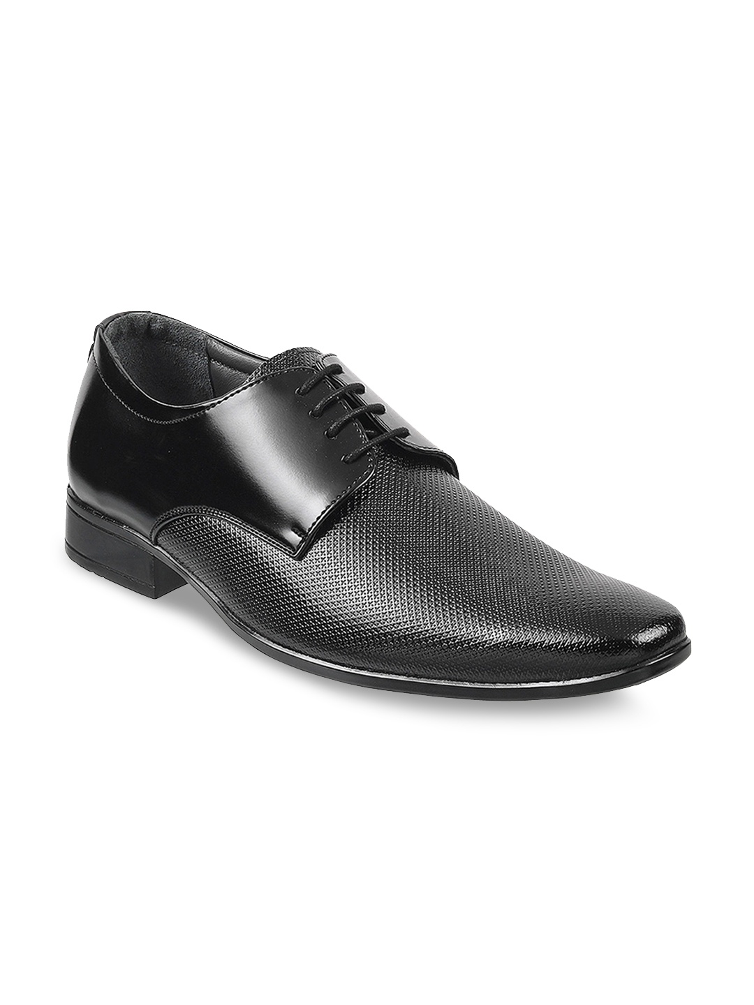 

Metro Men Black Textured Leather Formal Derbys
