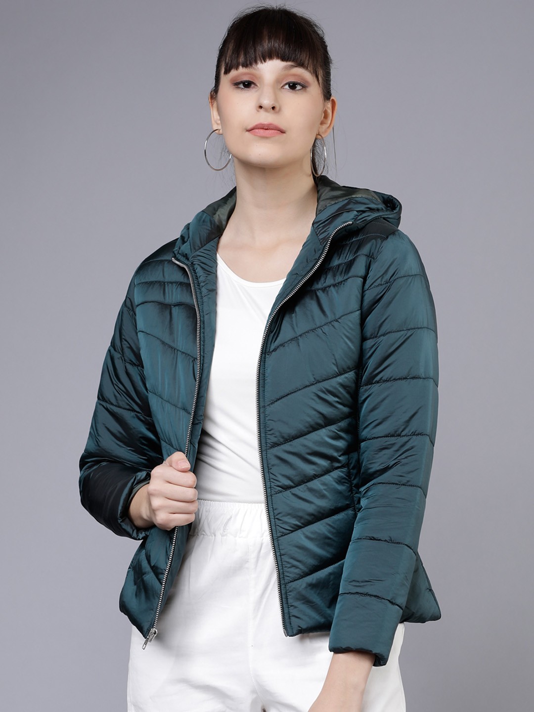

Tokyo Talkies Women Teal Green Solid Hooded Jacket