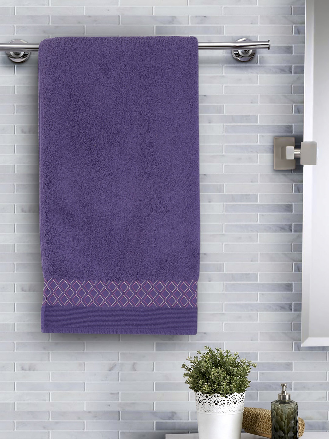 

MASPAR Purple Solid 550 GSM Cotton Bath Towel