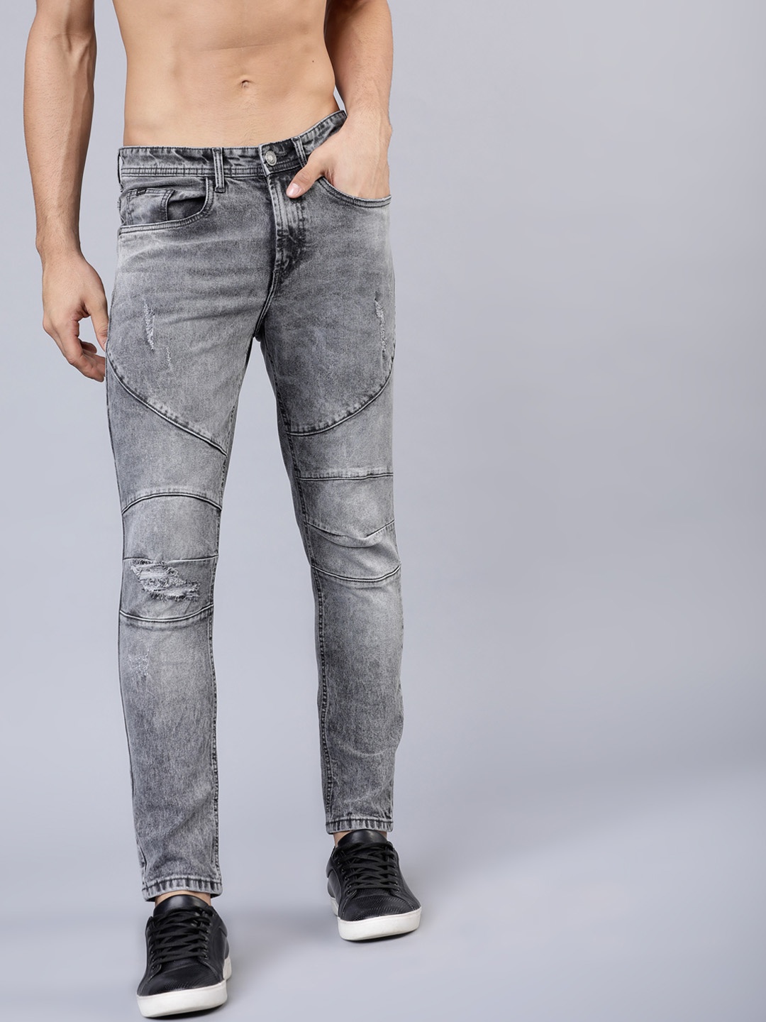 

HIGHLANDER Men Grey Tapered Fit Mid-Rise Mildly Distressed Stretchable Jeans