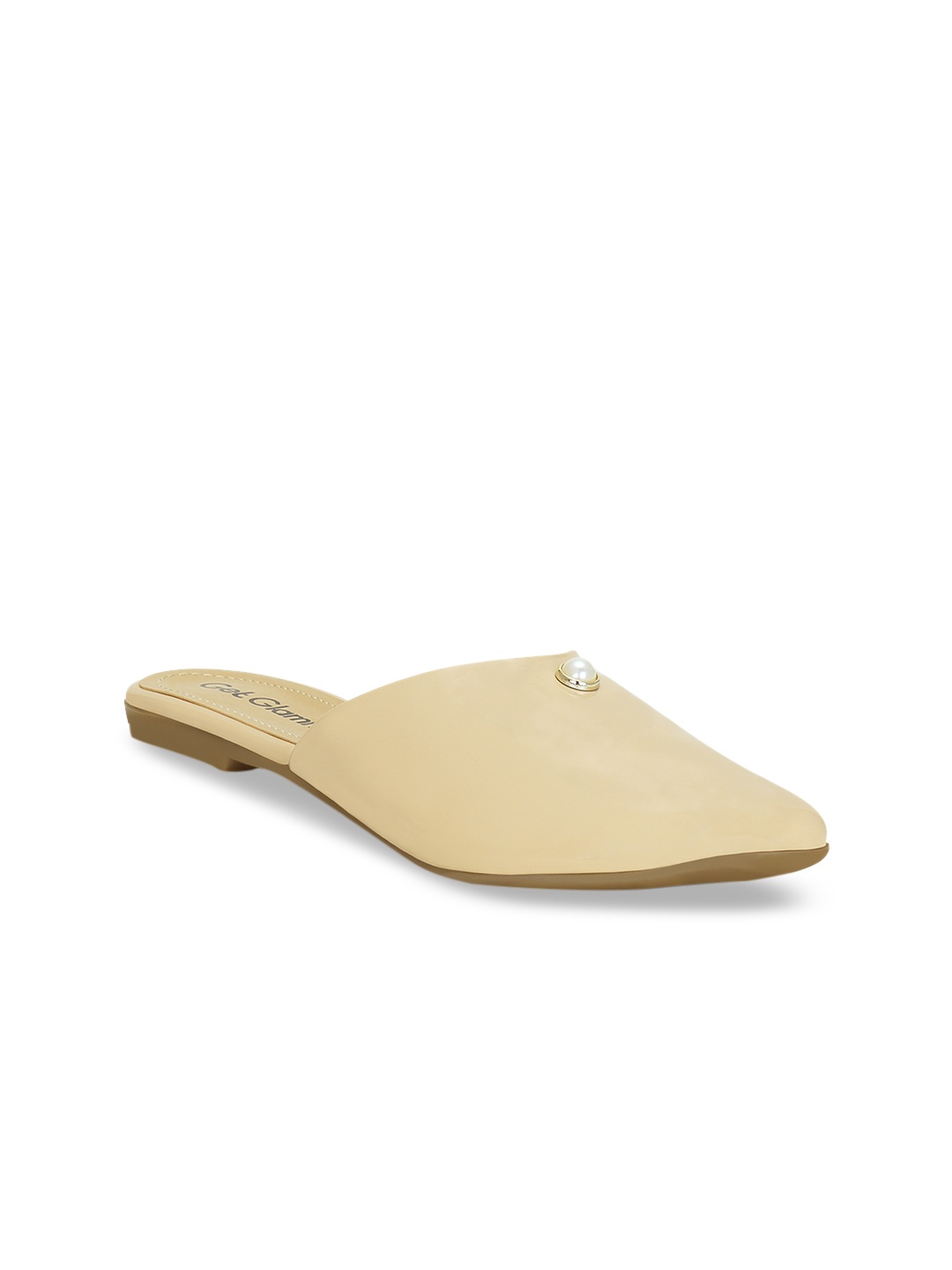 

Get Glamr Women Beige Solid Mules