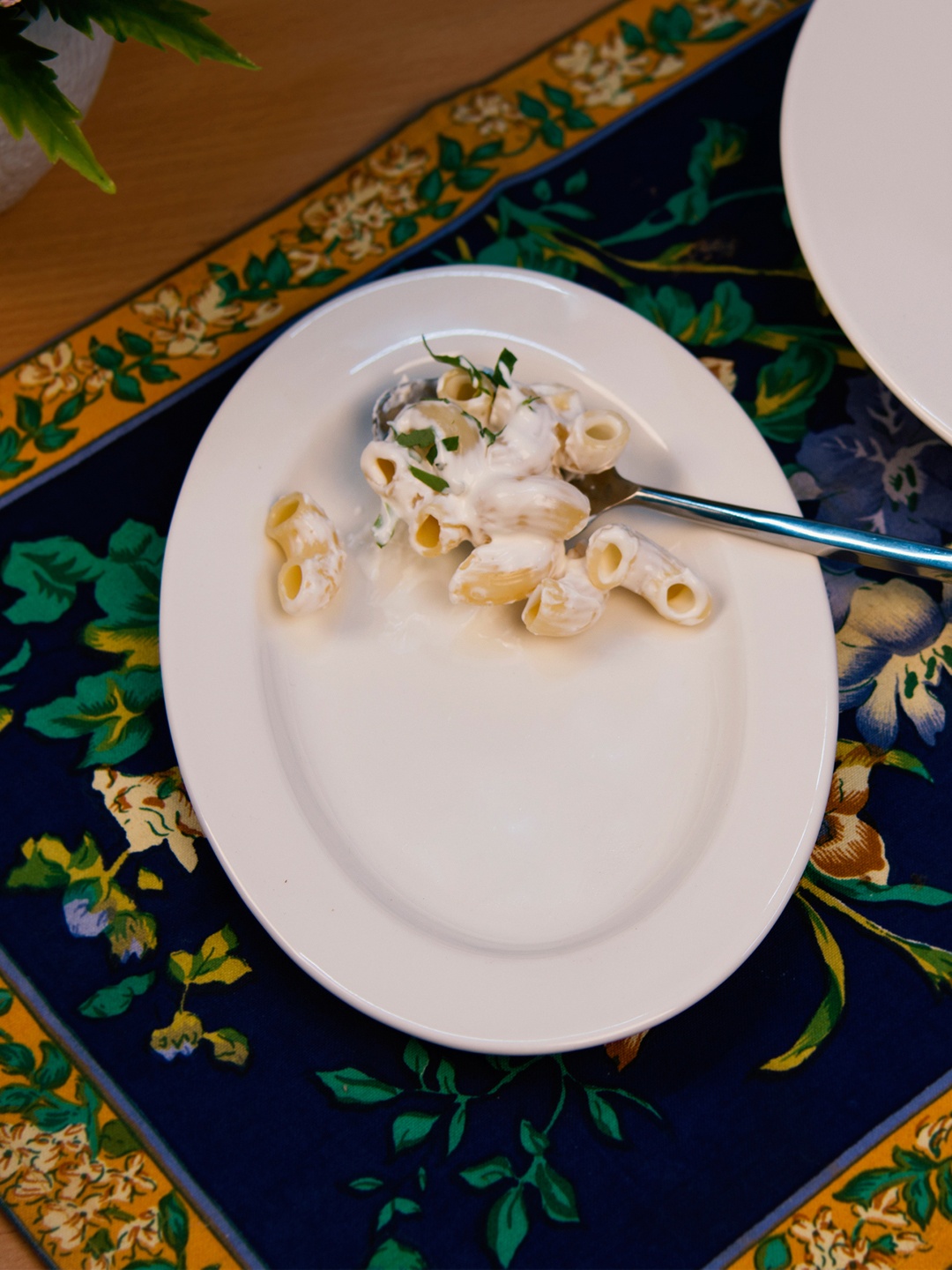 

Homesake Set of 2 White Porcelain Oval Serving Platters