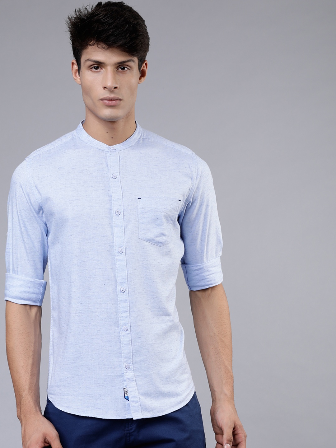 

LOCOMOTIVE Men Blue Slim Fit Solid Casual Shirt