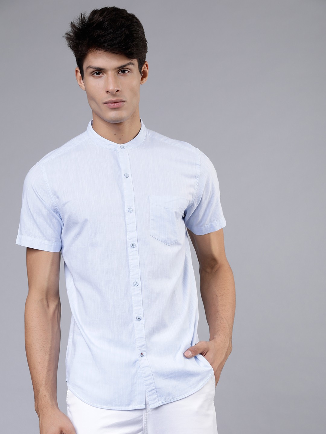 

LOCOMOTIVE Men Blue & White Slim Fit Self Design Casual Shirt