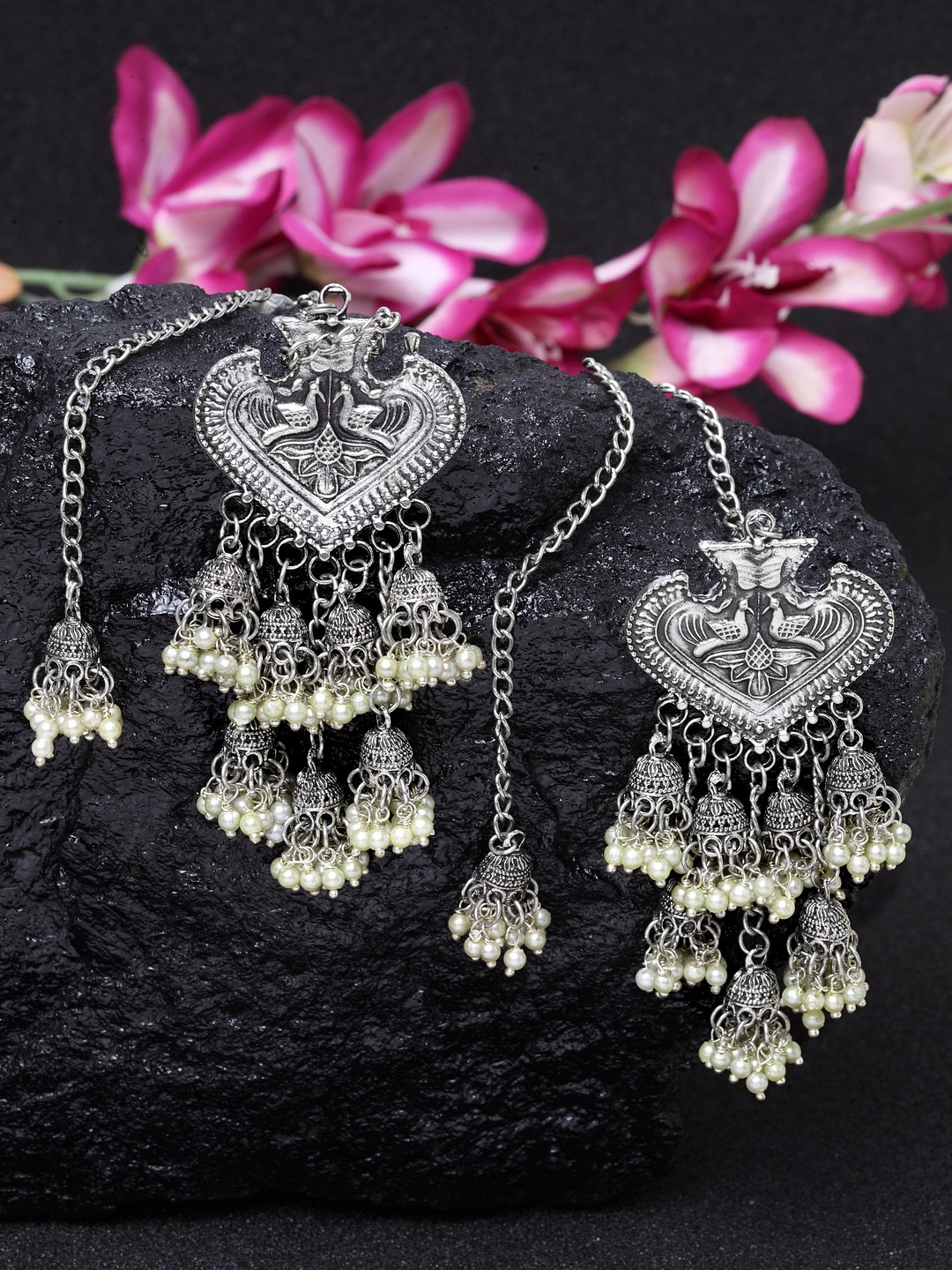 

Moedbuille Silver-Plated Dome Shaped Drop Earrings