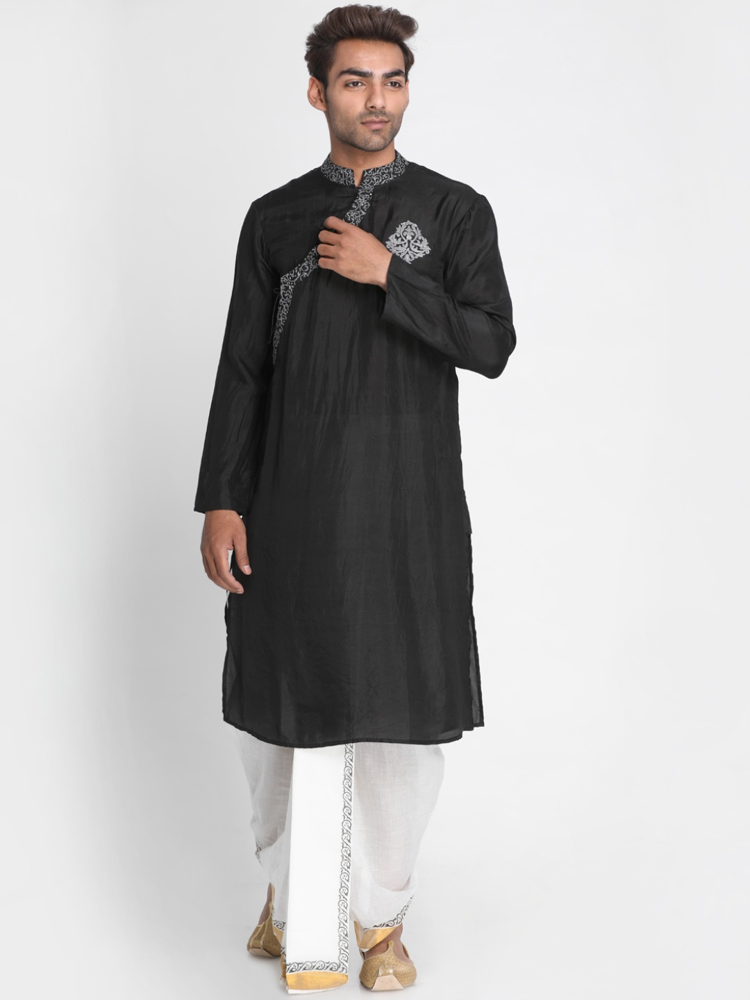 

Nakshi Men Black Solid A-Line Kurta