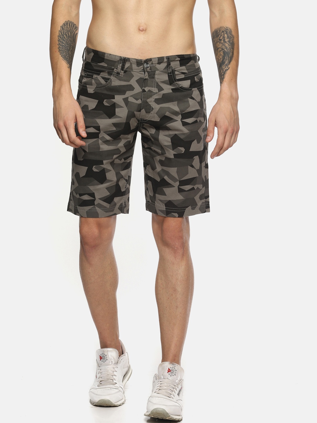 

IVOC Men Olive Green Printed Slim Fit Regular Shorts