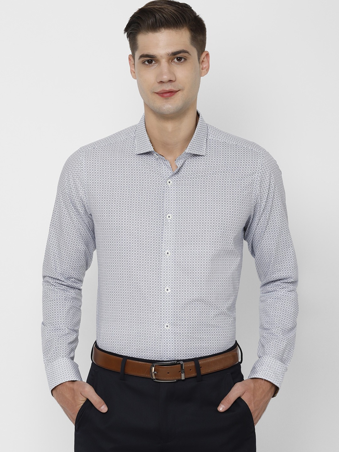 

SIMON CARTER LONDON Men White & Black Slim Fit Printed Formal Shirt