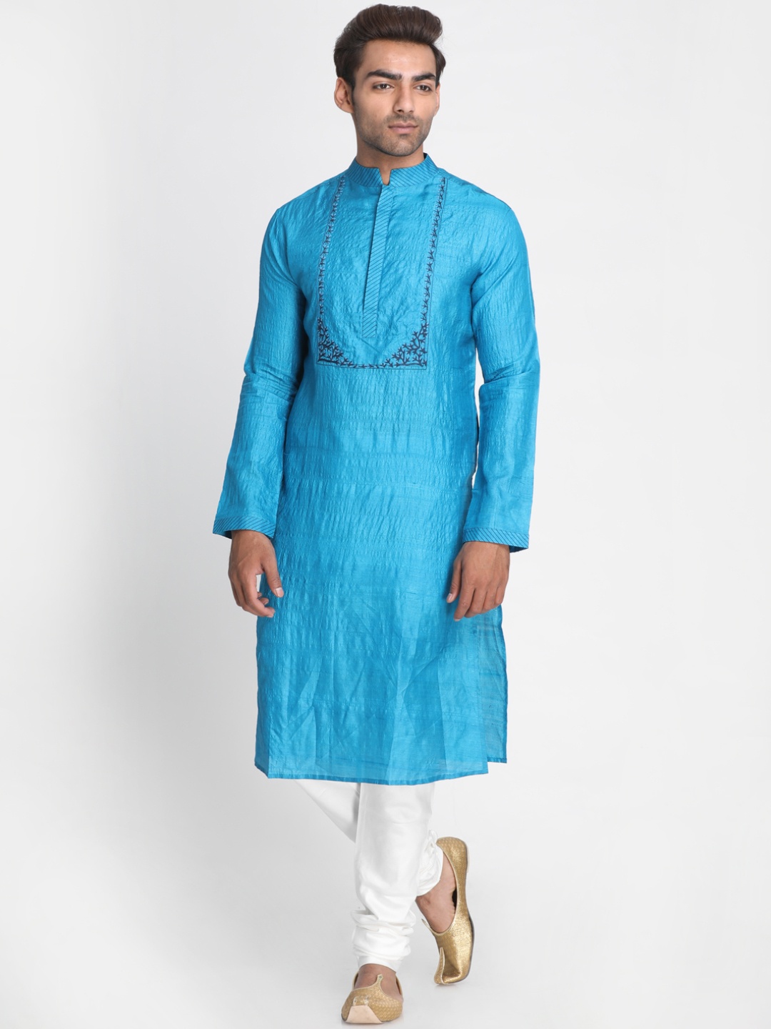 

Nakshi Men Blue Solid Silk Straight Kurta