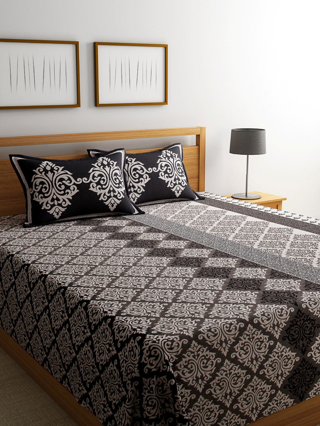 

ROMEE Black & White Printed 180TC Double Bed Cover with 2 Pillow Covers