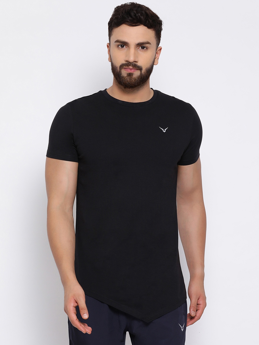 

Invincible Men Black Solid Round Neck T-shirt