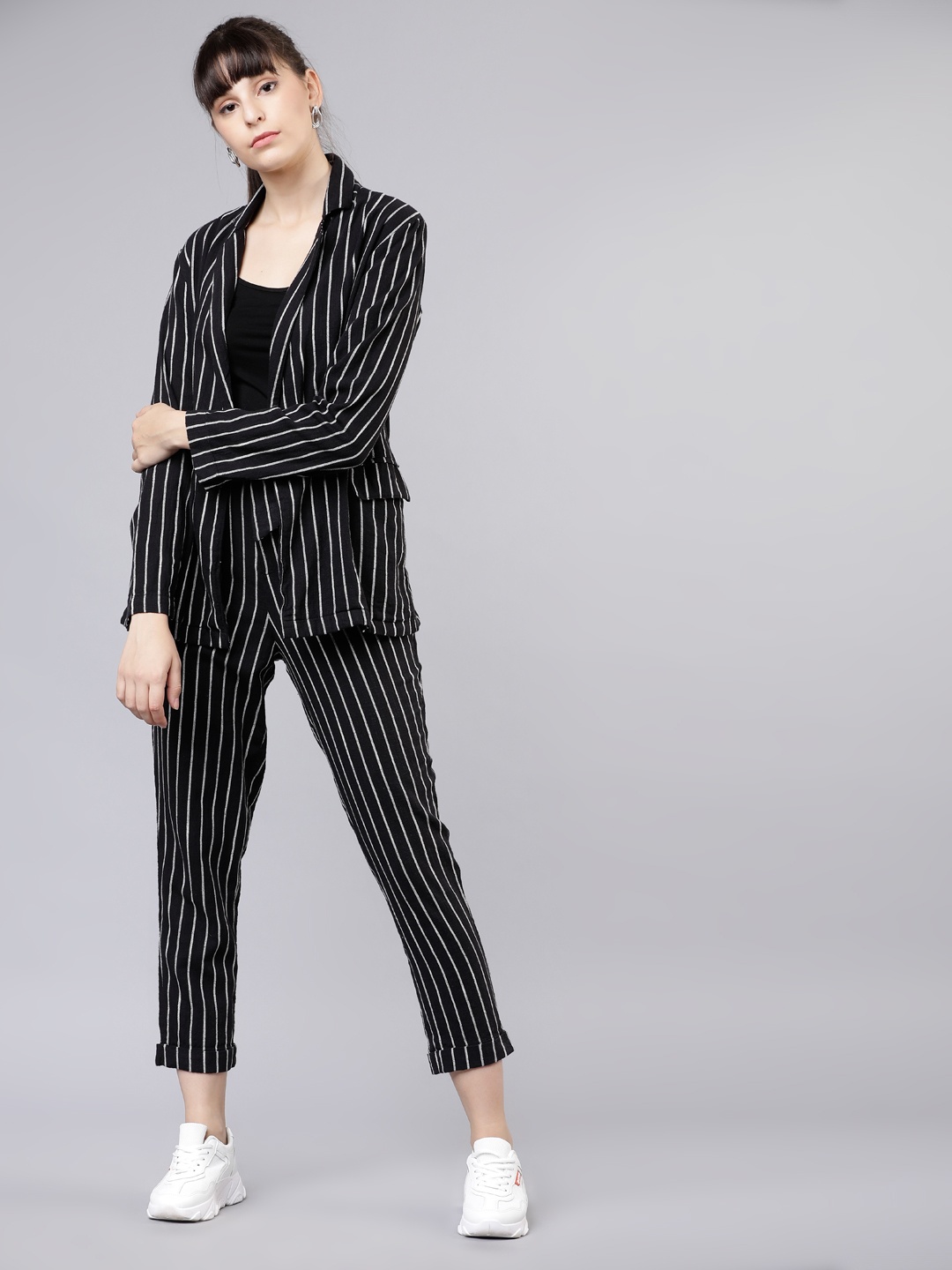 

Tokyo Talkies Women Black & White Striped Blazer with Trousers
