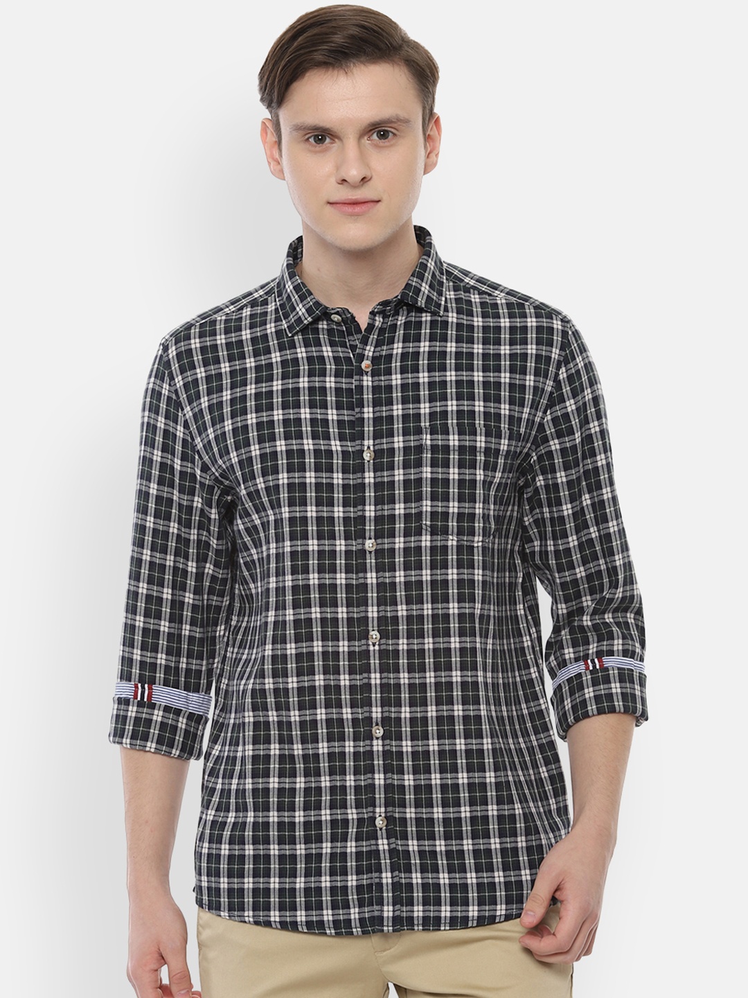 

People Men Black Regular Fit Checked Casual Shirt