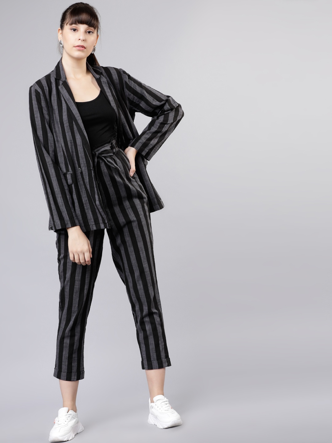 

Tokyo Talkies Women Black & Grey Striped Blazer with Trousers