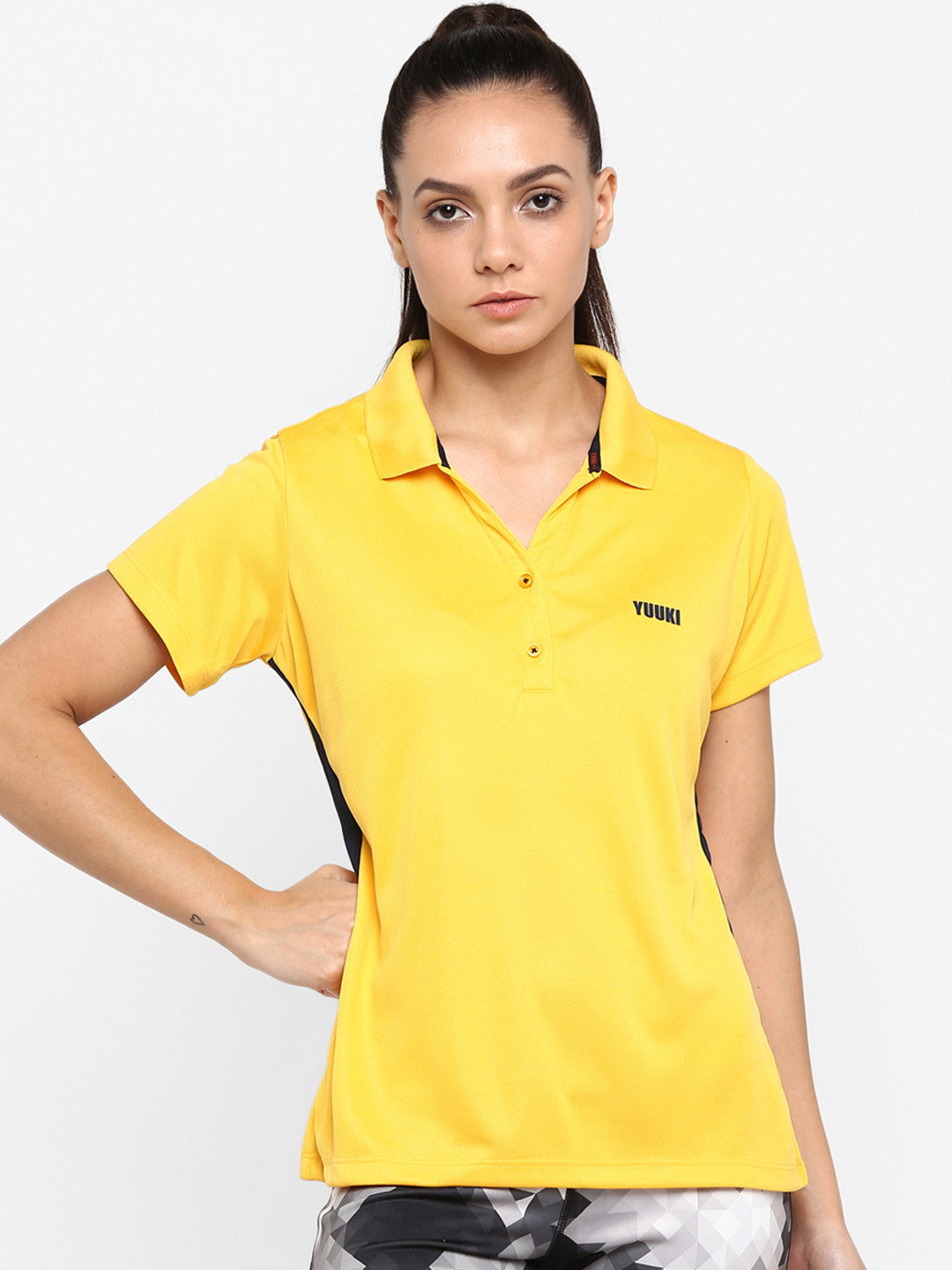 

Yuuki Women Yellow Solid Polo Collar T-shirt