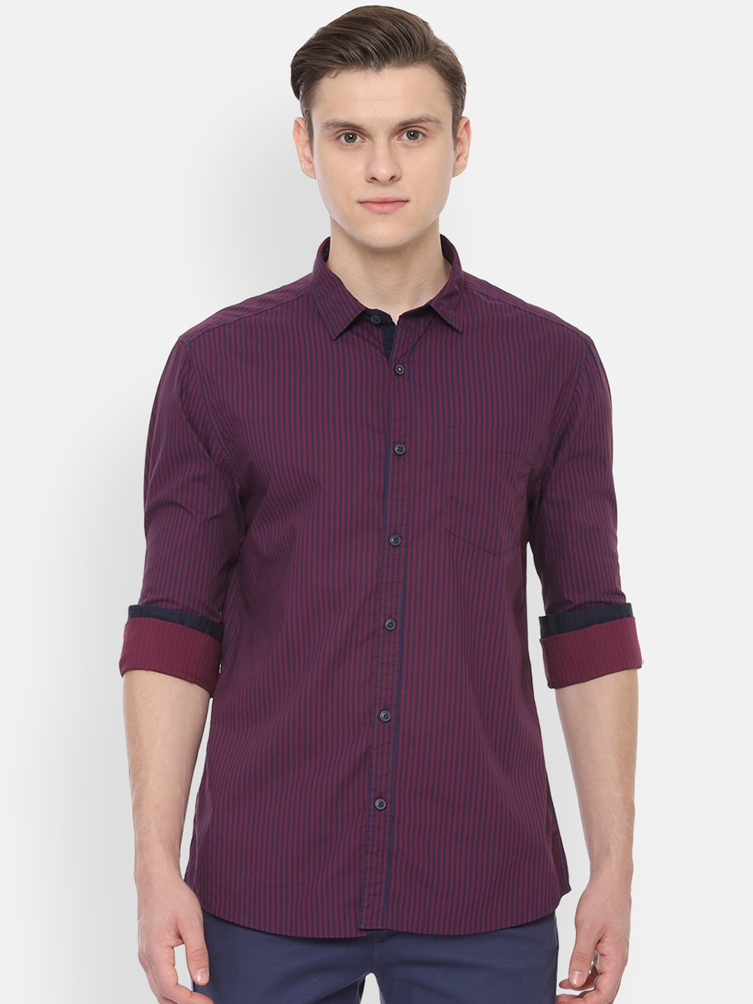 

People Men Maroon Regular Fit Striped Casual Shirt