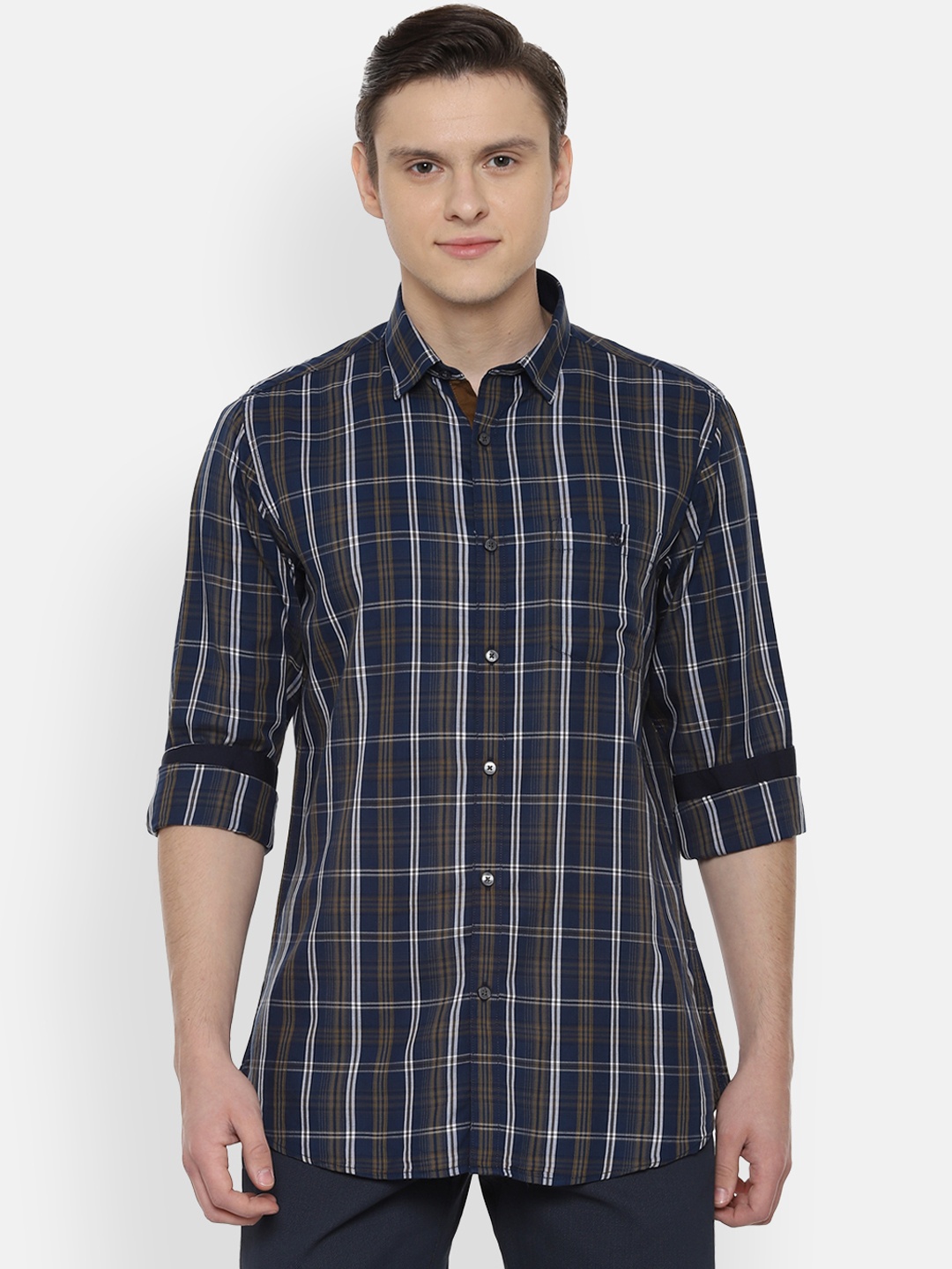 

Van Heusen Sport Men Navy Blue & Off-White Slim Fit Checked Casual Shirt