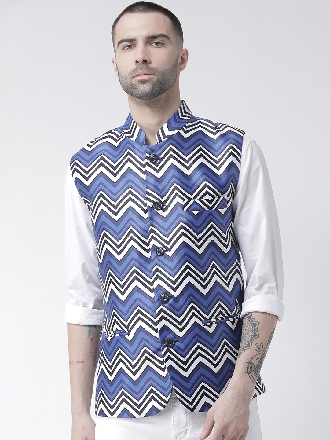 

Hangup Men Blue and White Printed Nehru Jacket