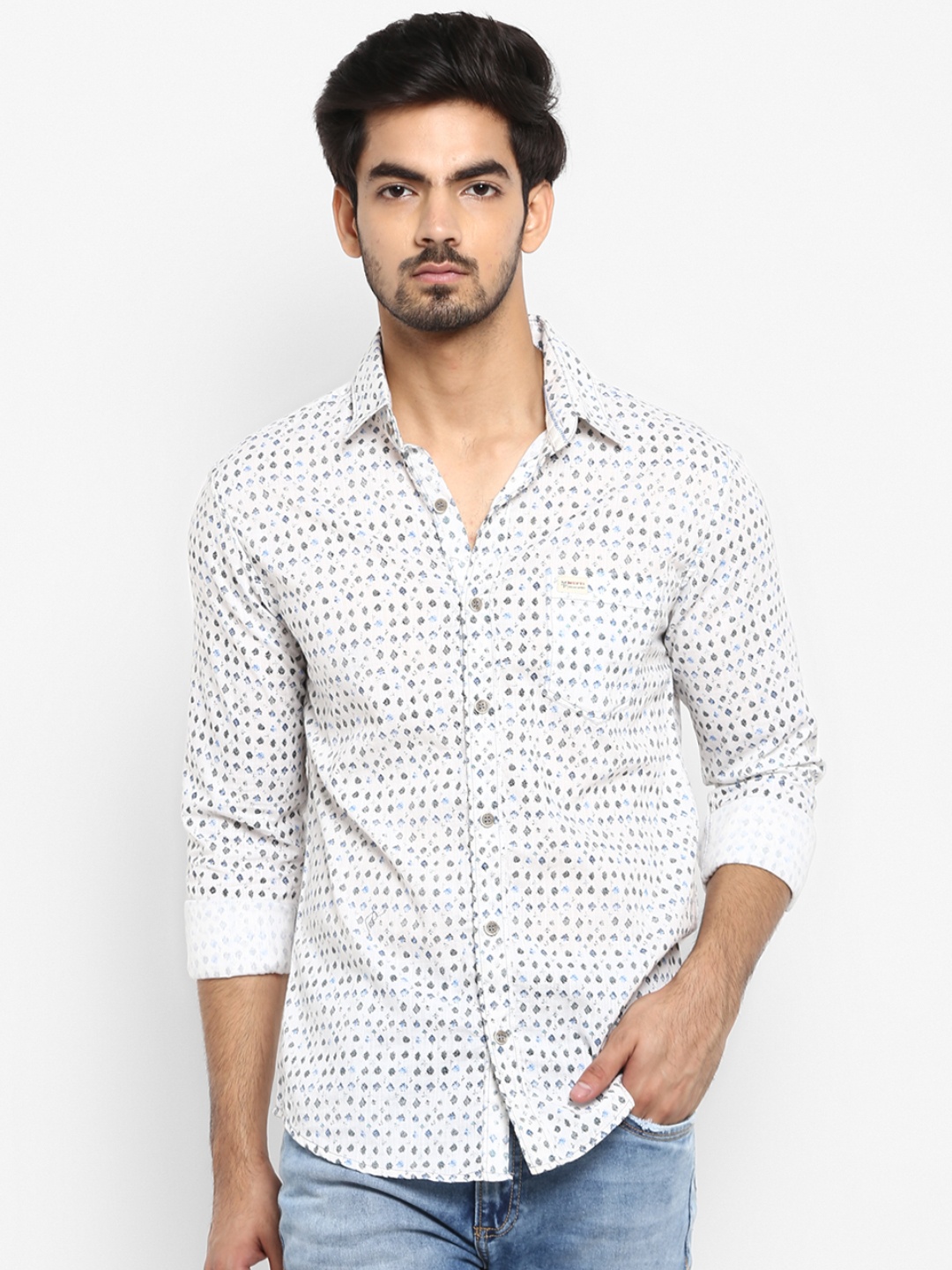 

Mufti Men Off-White Slim Fit Printed Casual Shirt
