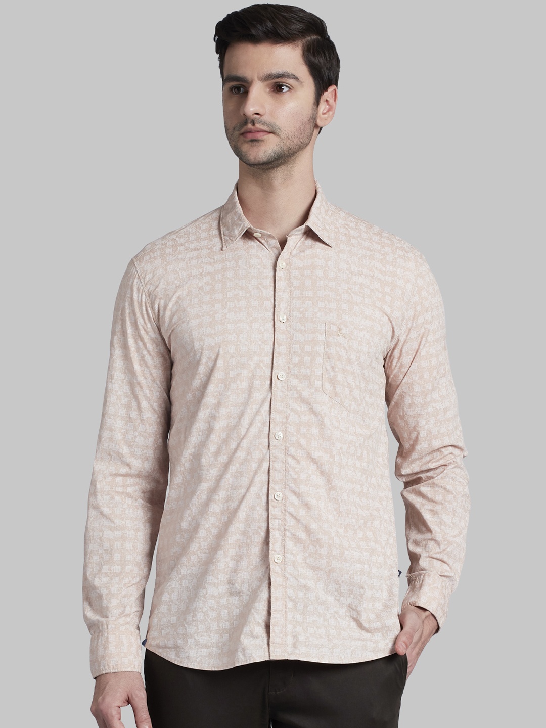 

Parx Men Tan Brown Slim Fit Checked Casual Shirt